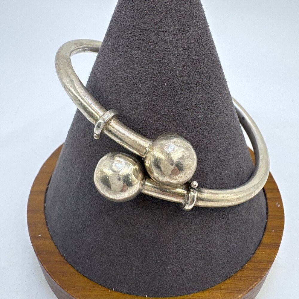 VTG Solid Sterling Silver 925 Hinged Ball Ends Bangle Bracelet Size 7" Fit